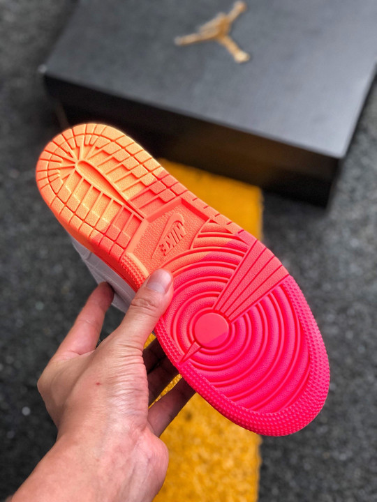 Air jordan 1 low gs white/bright crimson-bright mango-white