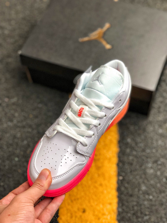 Air jordan 1 low gs white/bright crimson-bright mango-white