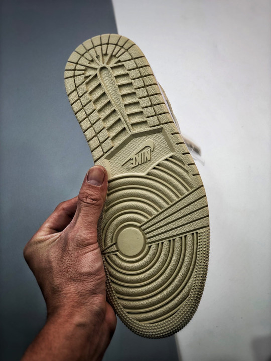 Air jordan 1 low heavy tan leather fb7168-121