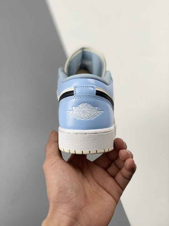 Air jordan 1 low ice blue 554723-401