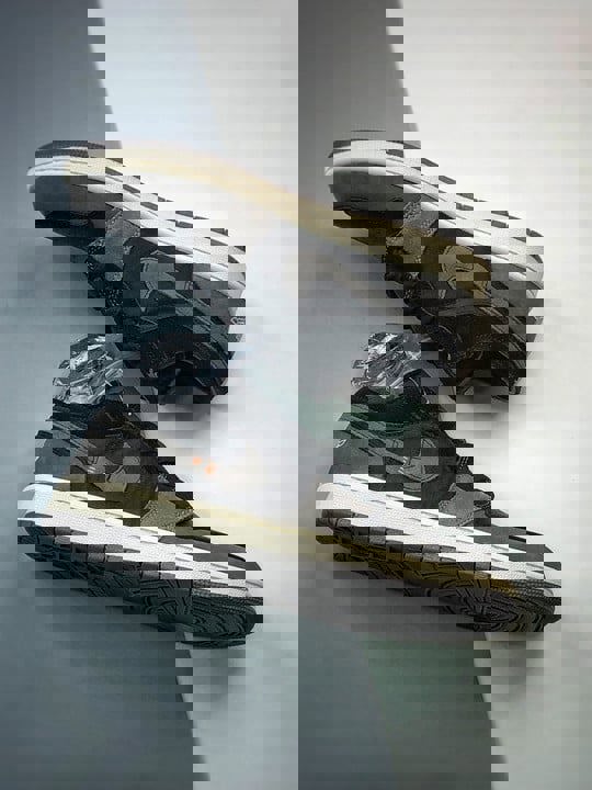 Air jordan 1 low inside outblack grey dn1635-001