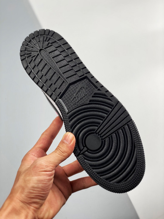 Air jordan 1 low light arctic pink/black/white