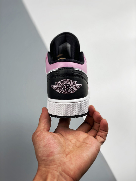 Air jordan 1 low light arctic pink/black/white