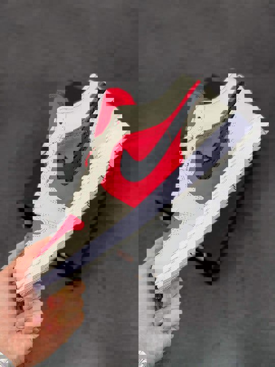 Air jordan 1 low light iron ore/black-siren red