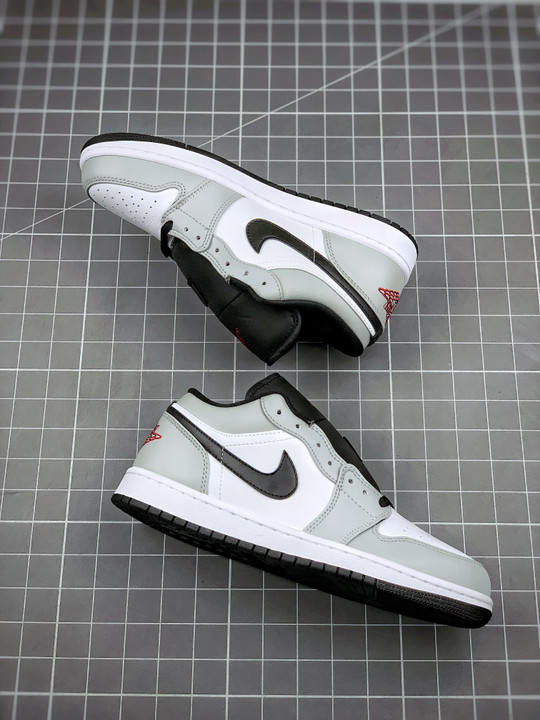 Air jordan 1 low light smoke grey red 553558-030