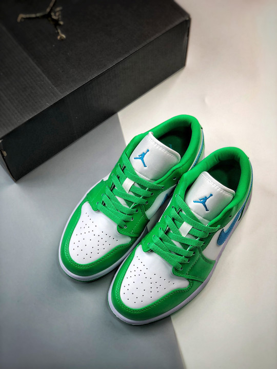 Air jordan 1 low lucky green/aquatone-white dc0774-304