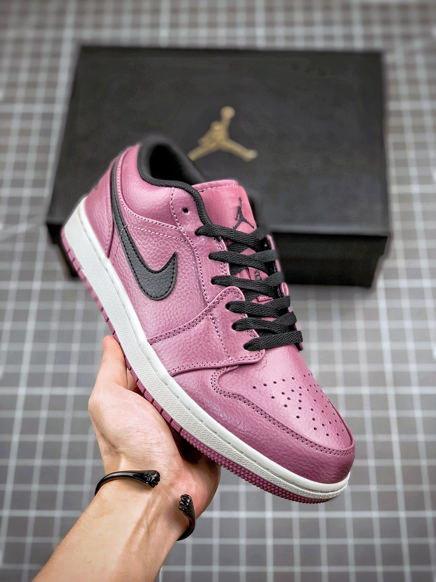 Air jordan 1 low magenta dc7268-500