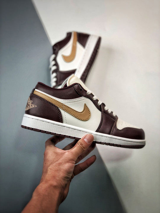 Air jordan 1 low mochashadow brown/sail dc0774-200