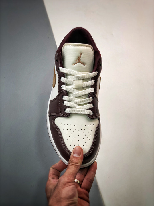 Air jordan 1 low mochashadow brown/sail dc0774-200