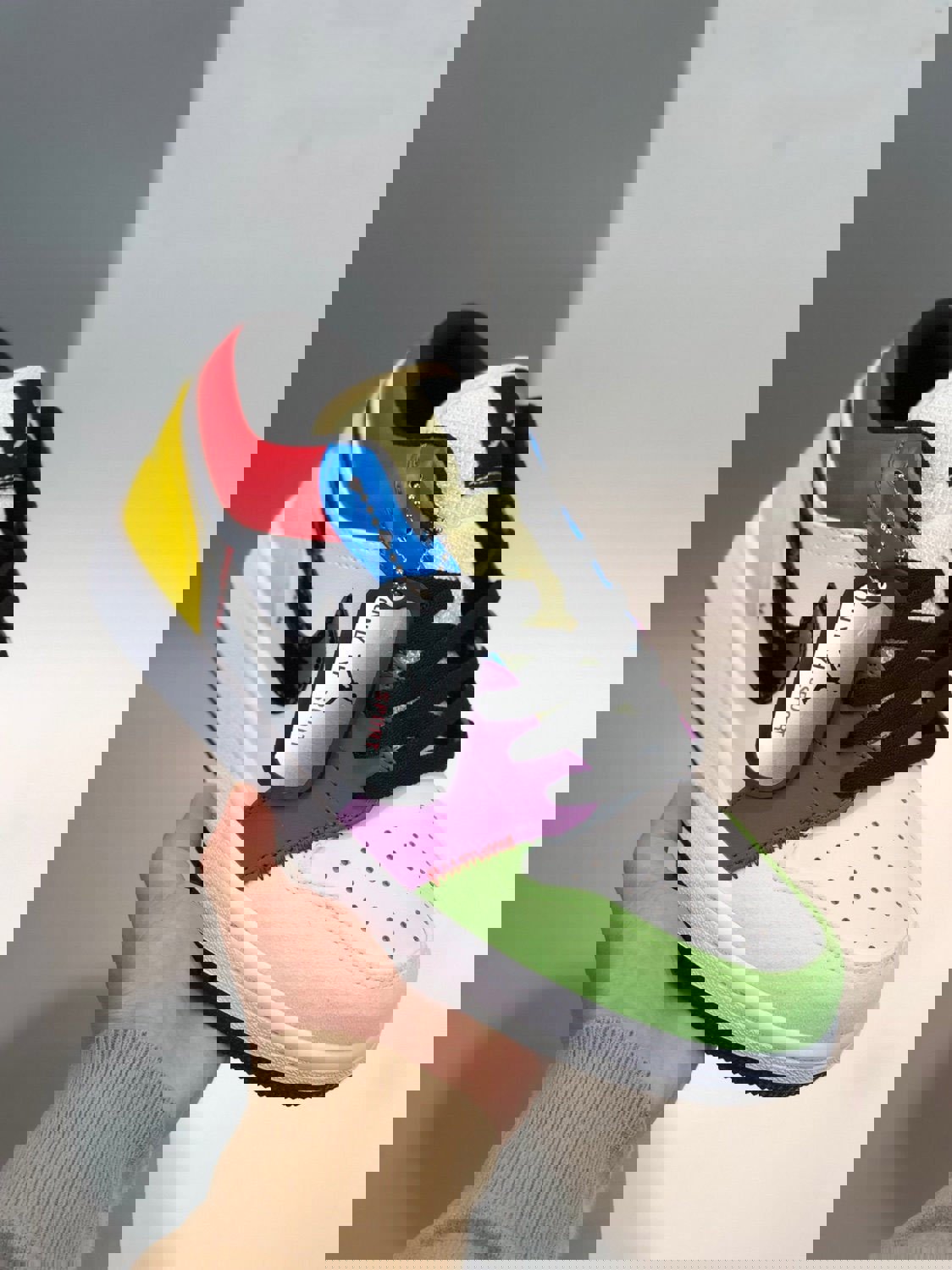 Air jordan 1 low multicolor lightbulb cz3572-104