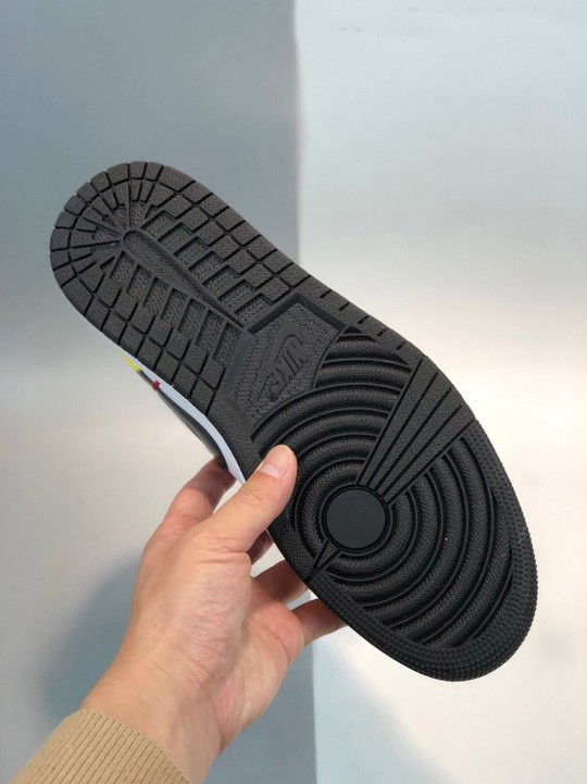 Air jordan 1 low multicolor lightbulb cz3572-104