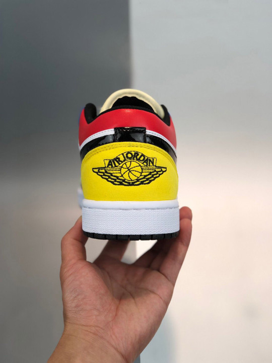 Air jordan 1 low multicolor lightbulb cz3572-104