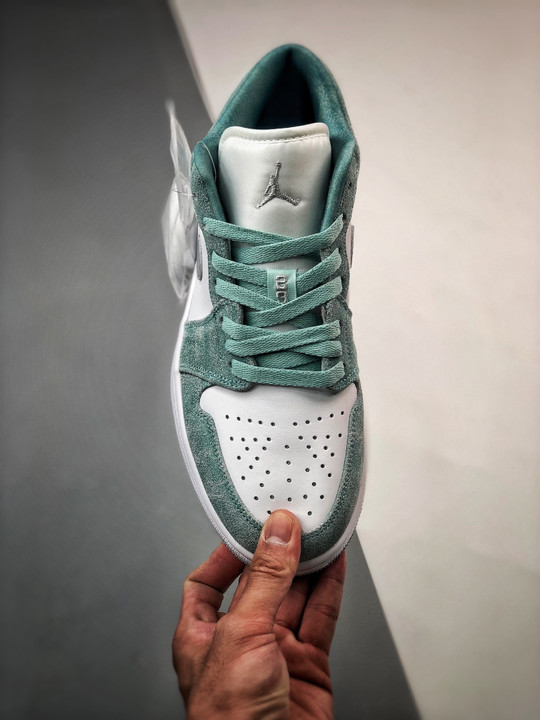 Air jordan 1 low new emerald/white-light steel grey dn3705-301