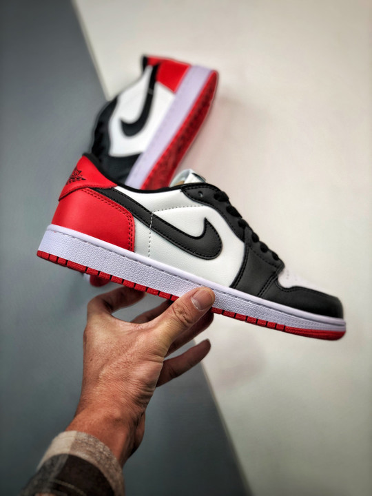 Air jordan 1 low og black toewhite/black-varsity red cz0790-106