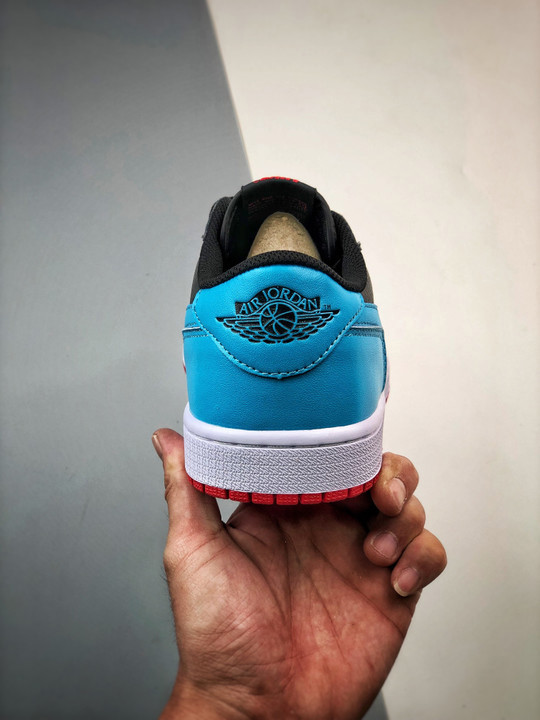 Air jordan 1 low og unc to chicago black blue red cz0775-046