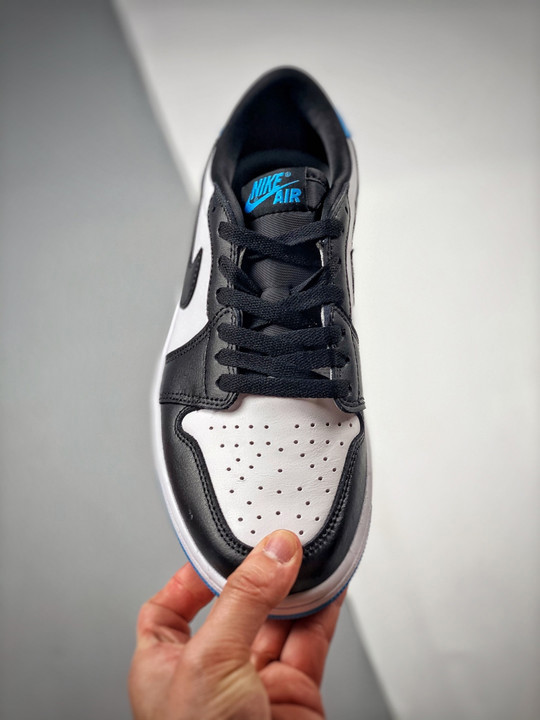 Air jordan 1 low og uncwhite/dark powder blue-black cz0790-104