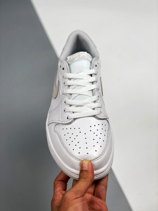 Air jordan 1 low og white/neutral grey cz0775-100