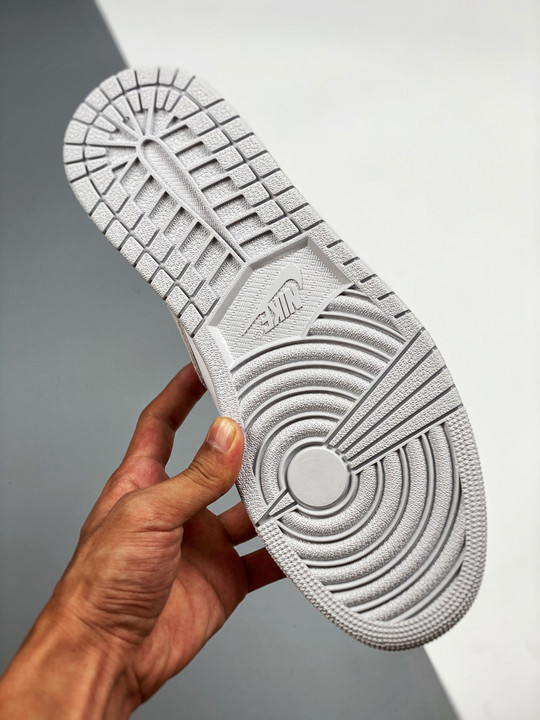 Air jordan 1 low og white/neutral grey cz0775-100