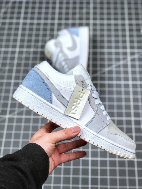 Air jordan 1 low paris white/sky grey-football grey