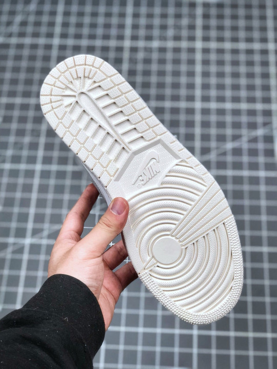 Air jordan 1 low paris white/sky grey-football grey