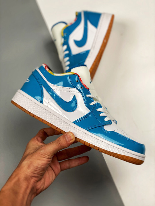 Air jordan 1 low patent leather and gum soles