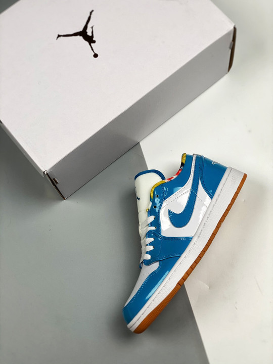 Air jordan 1 low patent leather and gum soles