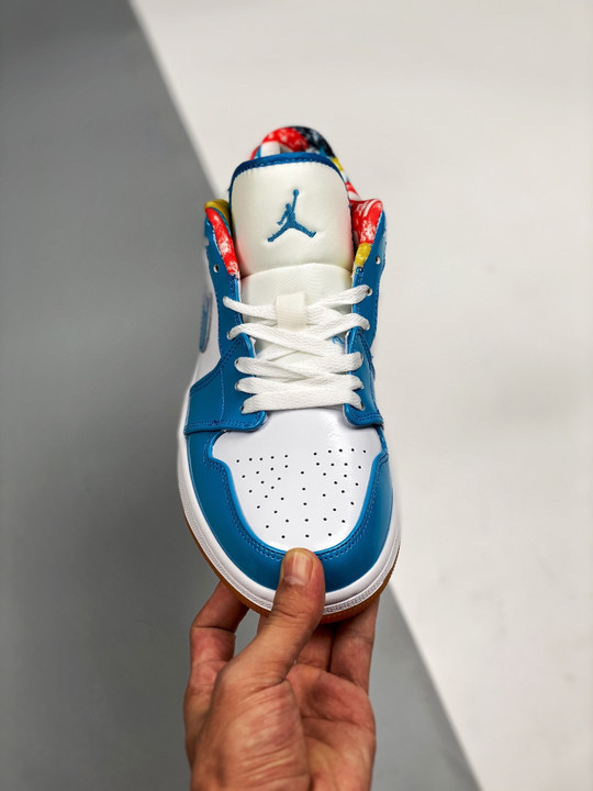 Air jordan 1 low patent leather and gum soles