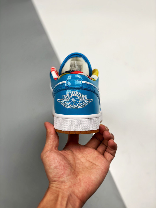 Air jordan 1 low patent leather and gum soles