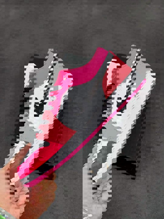 Air jordan 1 low pink and red 553560-162