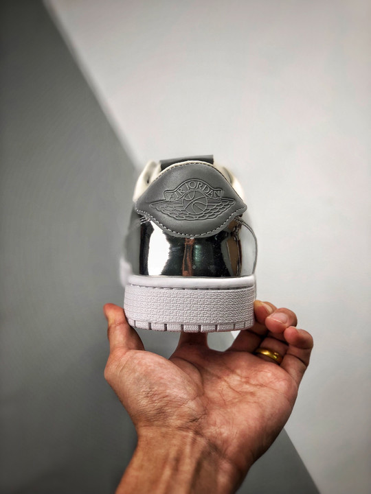 Air jordan 1 low pinnacle metallic silver/white