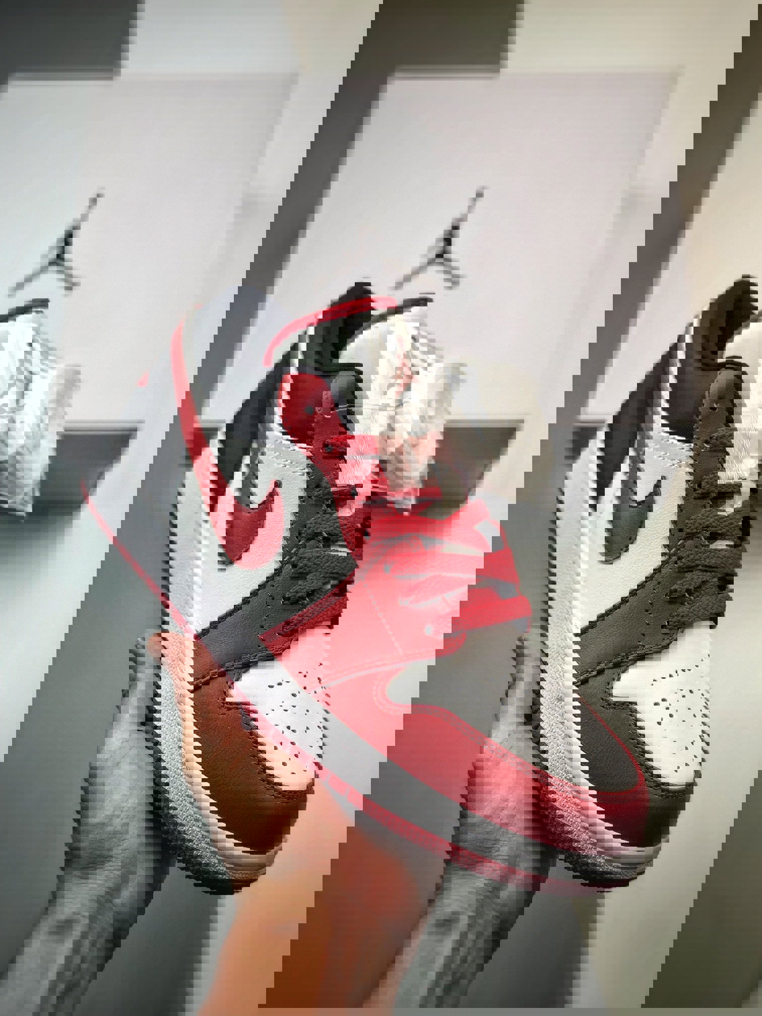 Air jordan 1 low reverse black toe dc0774-160