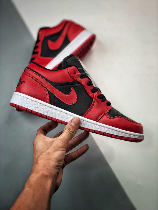 Air jordan 1 low reverse bred varsity red/white-black 553558-606