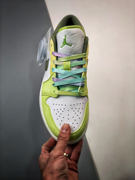 Air jordan 1 low sail/light olive-pale citron-desert fd9906-131