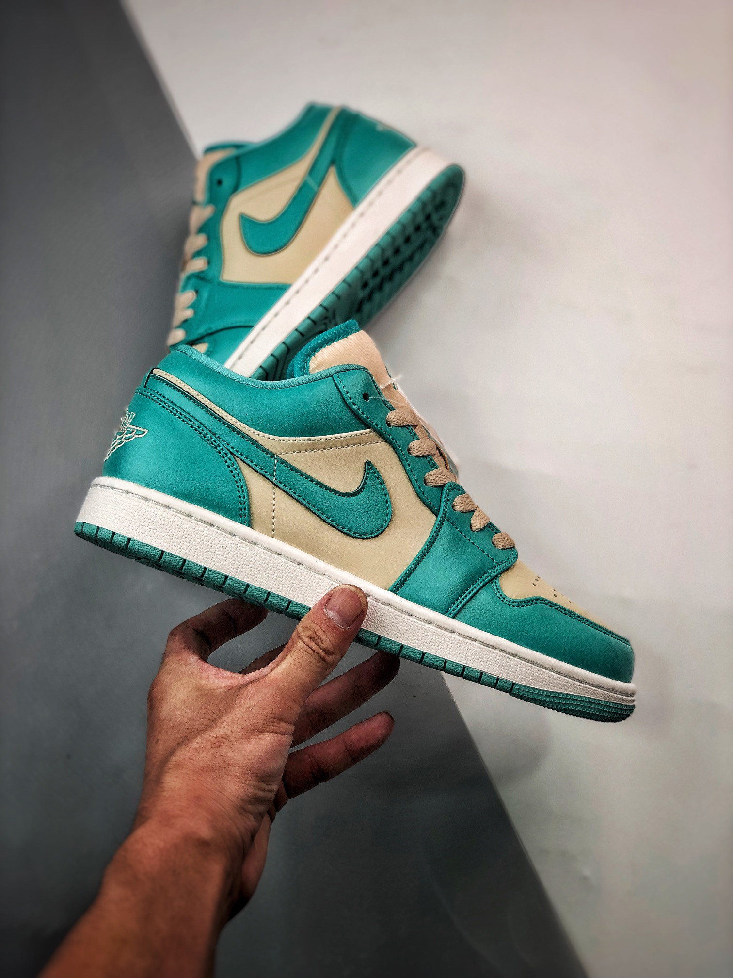 Air jordan 1 low sanddrift/sail-washed teal dc0774-131