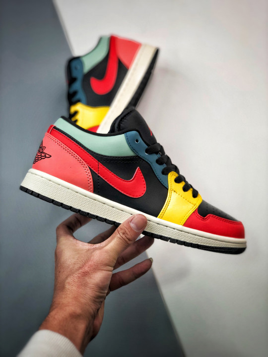 Air jordan 1 low se black/taxi/french blue/fire red dn3739-060