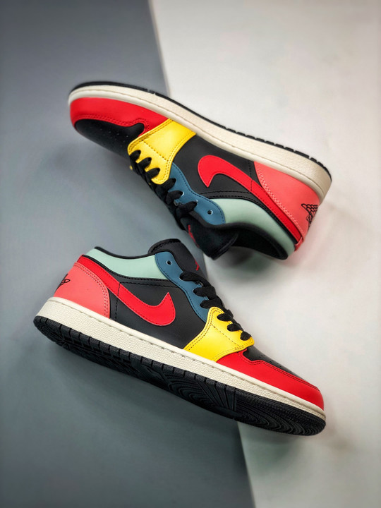 Air jordan 1 low se black/taxi/french blue/fire red dn3739-060