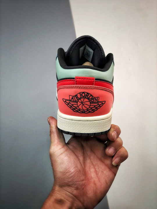 Air jordan 1 low se black/taxi/french blue/fire red dn3739-060