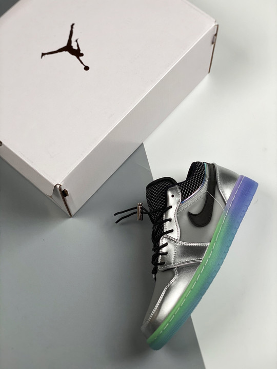 Air jordan 1 low se toggle silver dj5199-109