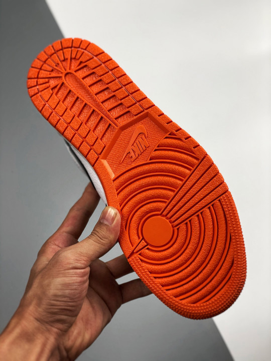 Air jordan 1 low shattered backboardstarfish/black-sail