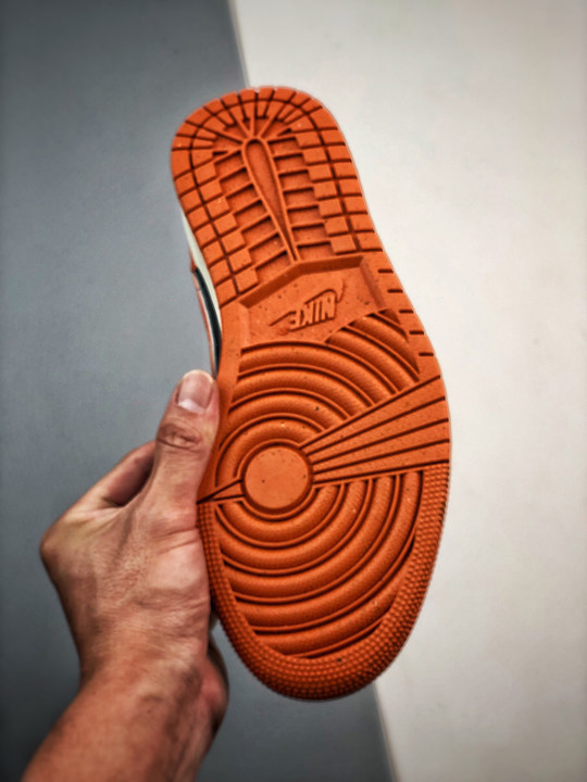 Air jordan 1 low sport spice/black-coconut milk dv1299-800