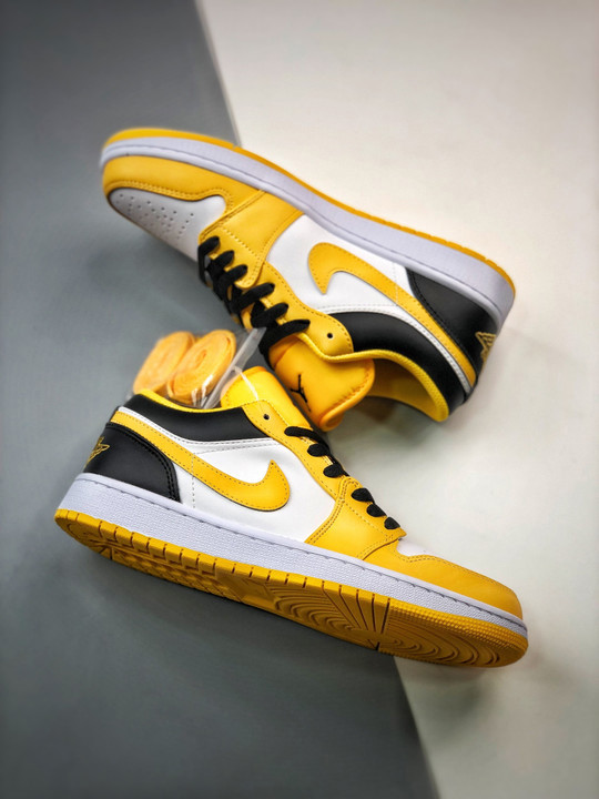 Air jordan 1 low taxi university gold/white/black 553560-701
