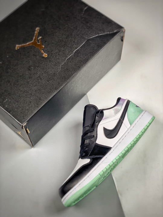 Air jordan 1 low tie-dye