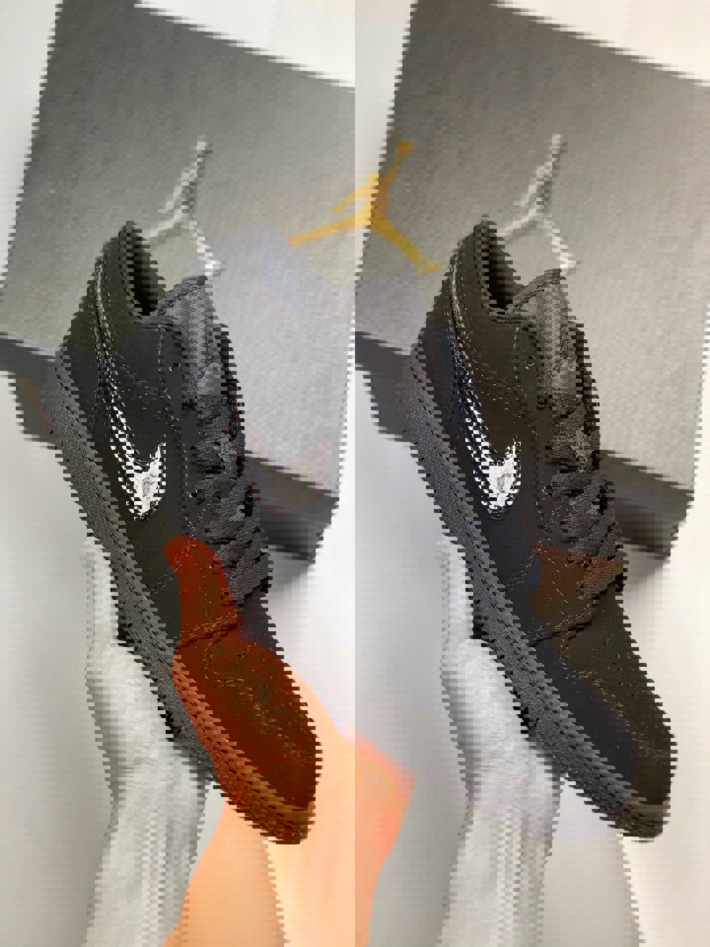 Air jordan 1 low triple black 553558-056