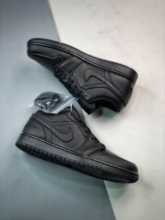 Air jordan 1 low triple black 553558-093