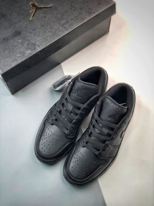 Air jordan 1 low triple black 553558-093