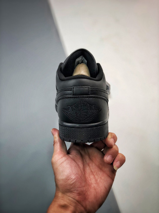 Air jordan 1 low triple black 553558-093