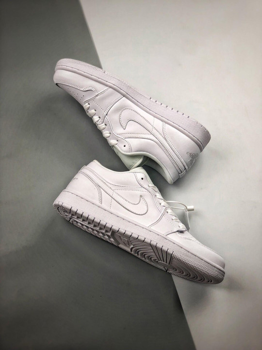 Air jordan 1 low triple white 553558-112