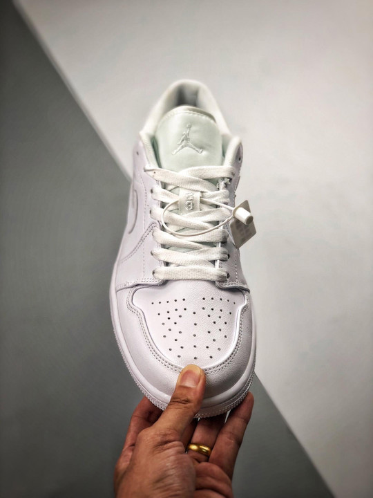 Air jordan 1 low triple white 553558-112