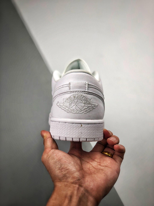 Air jordan 1 low triple white 553558-112