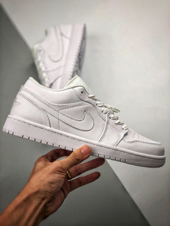 Air jordan 1 low triple white 553558-112